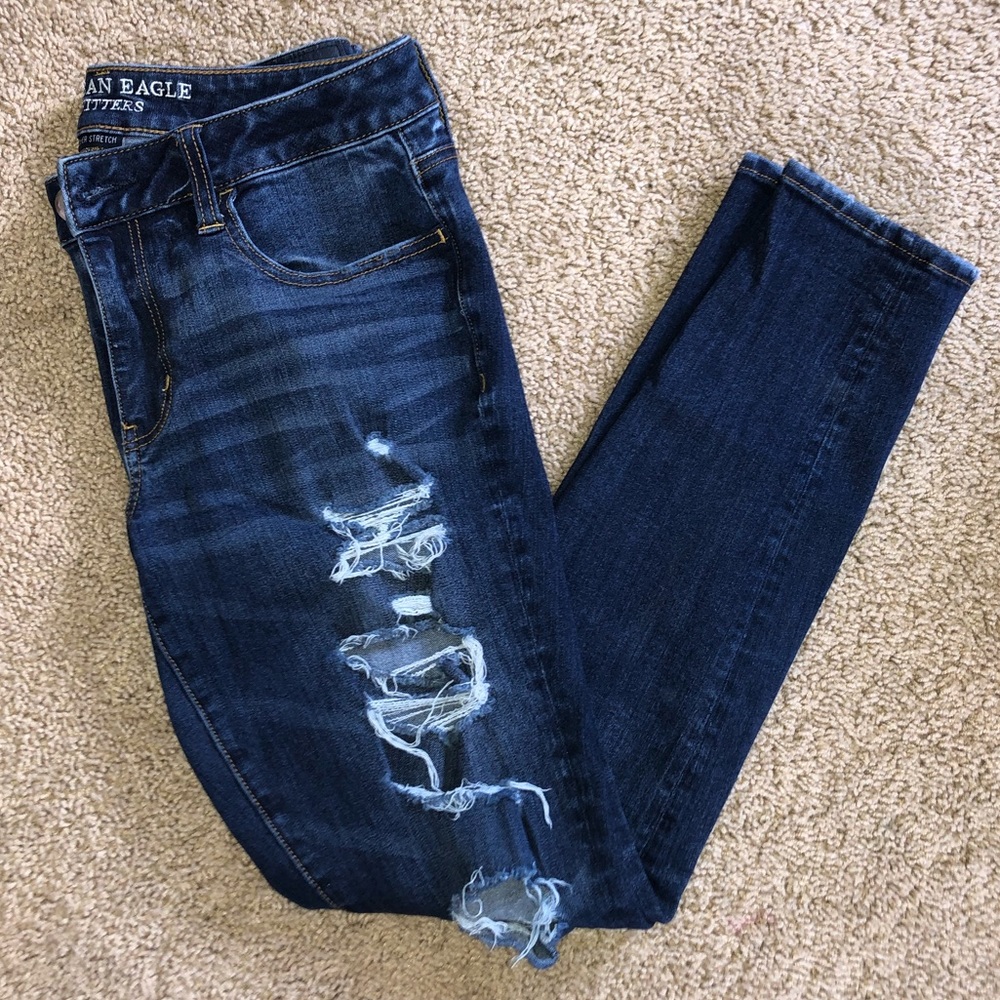 AE Women’s Ripped Jeggings